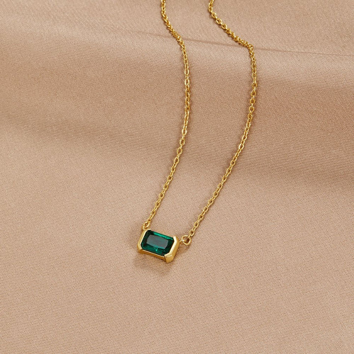 Green Emerald Necklace Moni