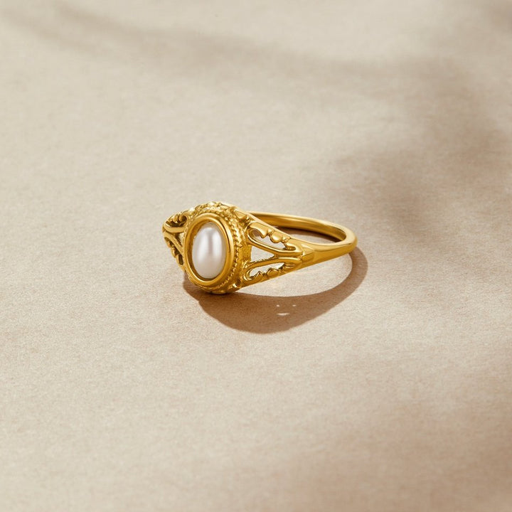 Basilia - Vintage Pearl Ring