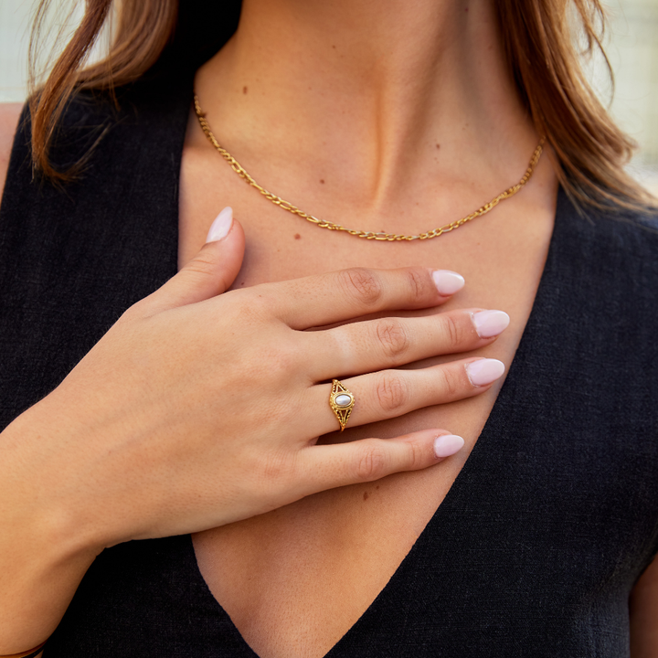 Basilia - Vintage Pearl Ring