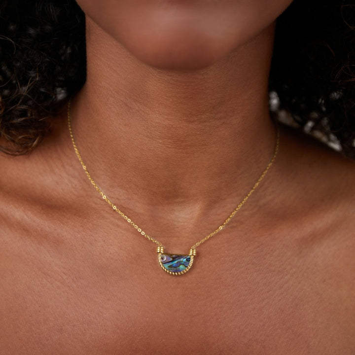 Turquoise Shell Necklace from Amalfi