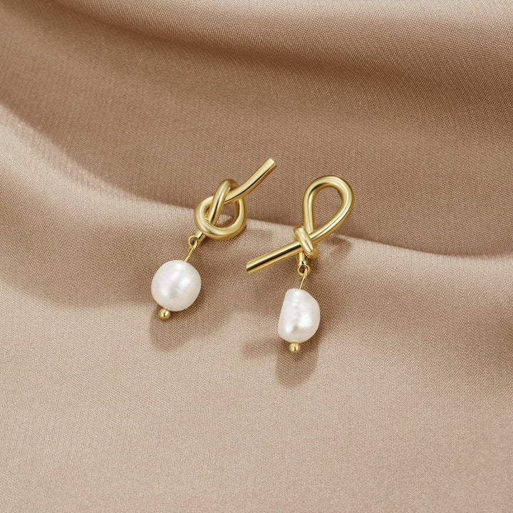 Freshwater Pearl and Gold Earrings
