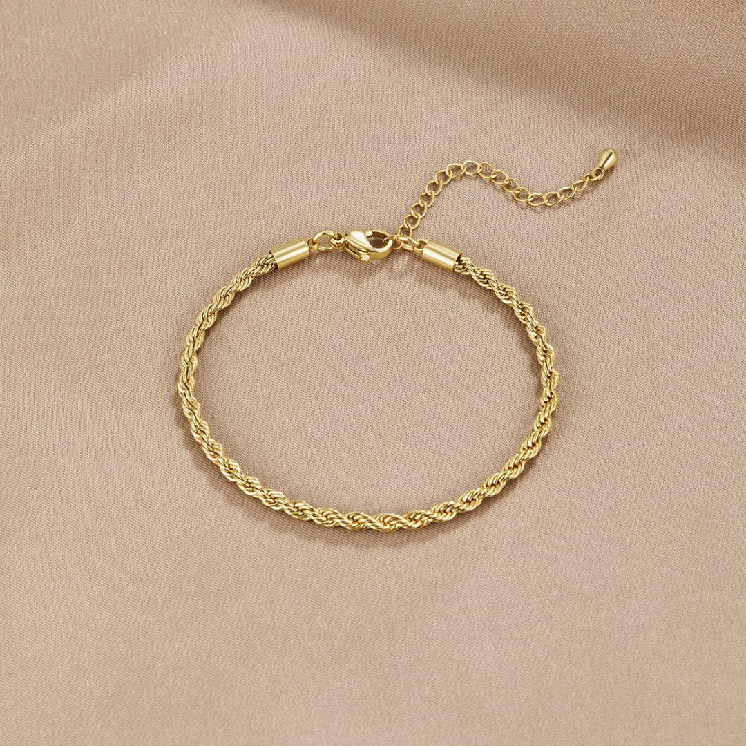 Chic Twisted Gold Bracelet